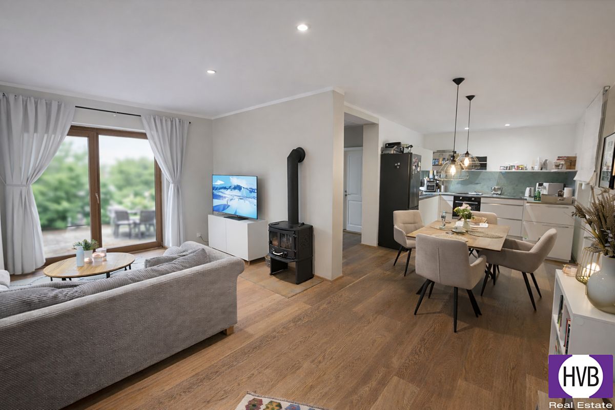 Pronájem rodinného domu 174 m², pozemek 404 m² – fotografie 2
