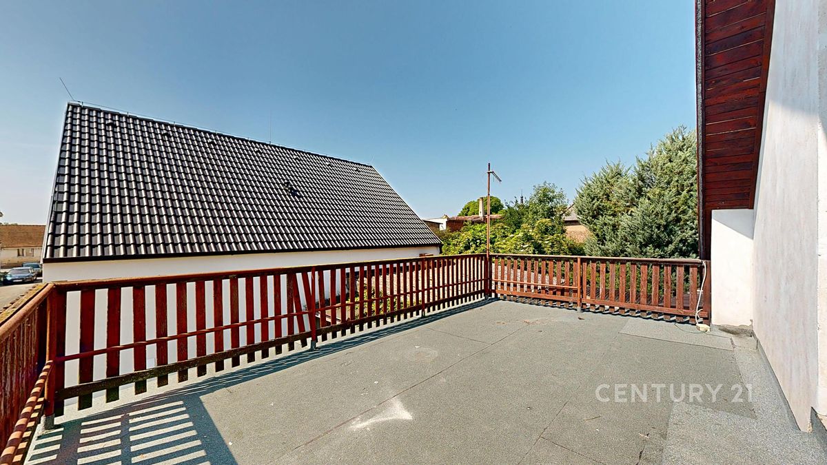 Prodej vícegeneračního domu 257 m², pozemek 253 m² – fotografie 4