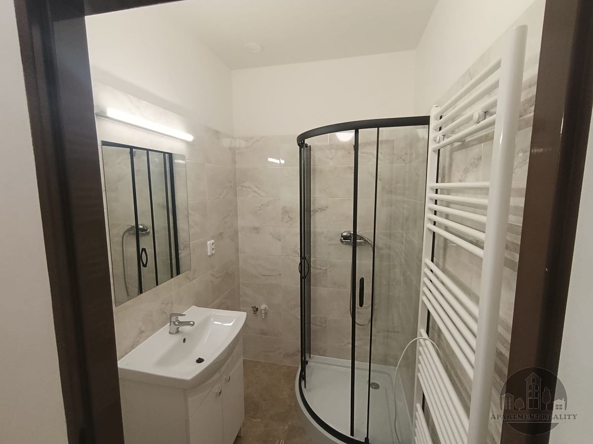 Pronájem bytu 2+kk 41 m² – fotografie 3