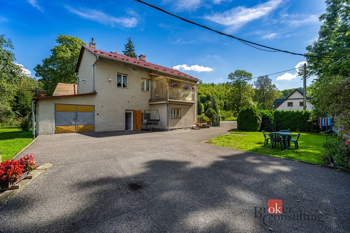 Prodej rodinného domu 184 m², pozemek 1352 m² – fotografie 3