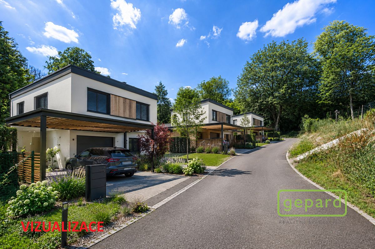 Prodej stavebního pozemku 4855 m²