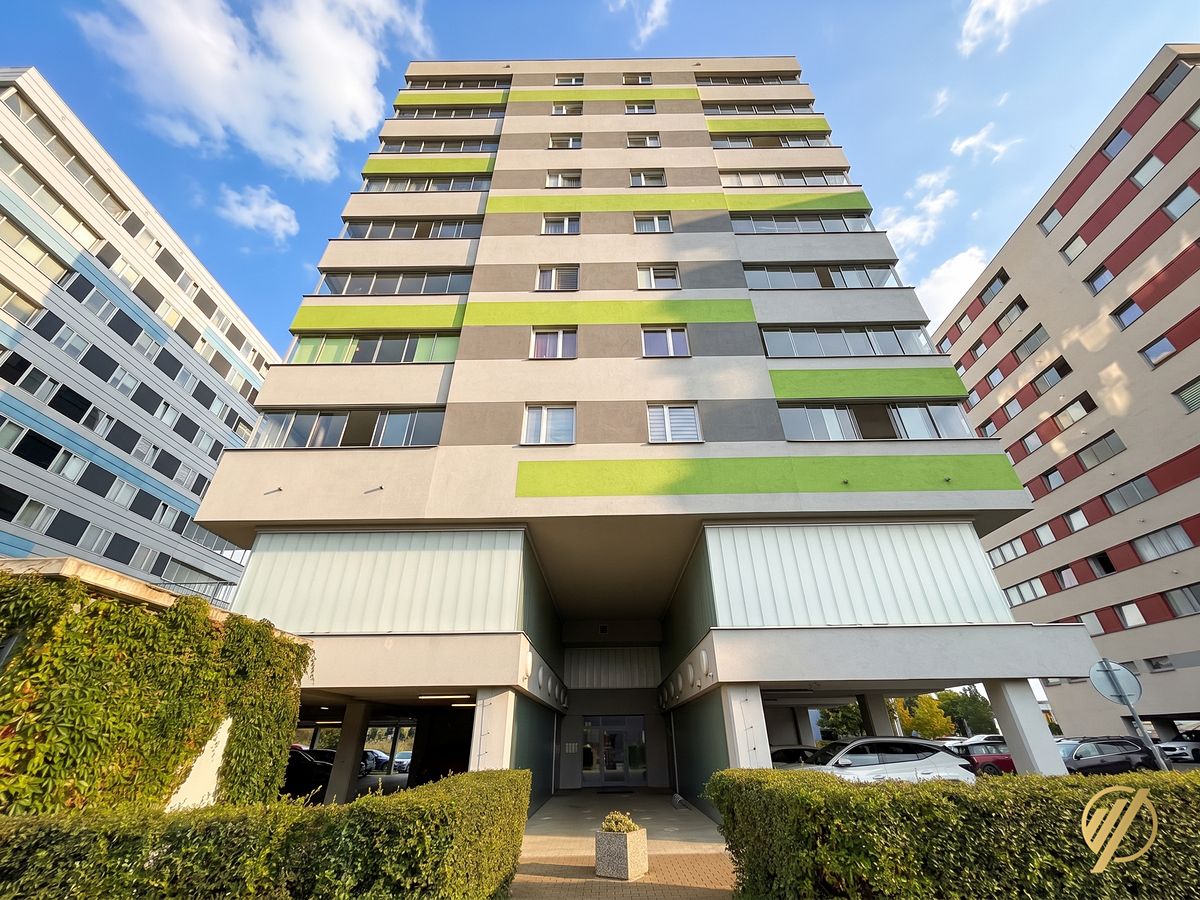 Pronájem bytu 2+kk 58 m²