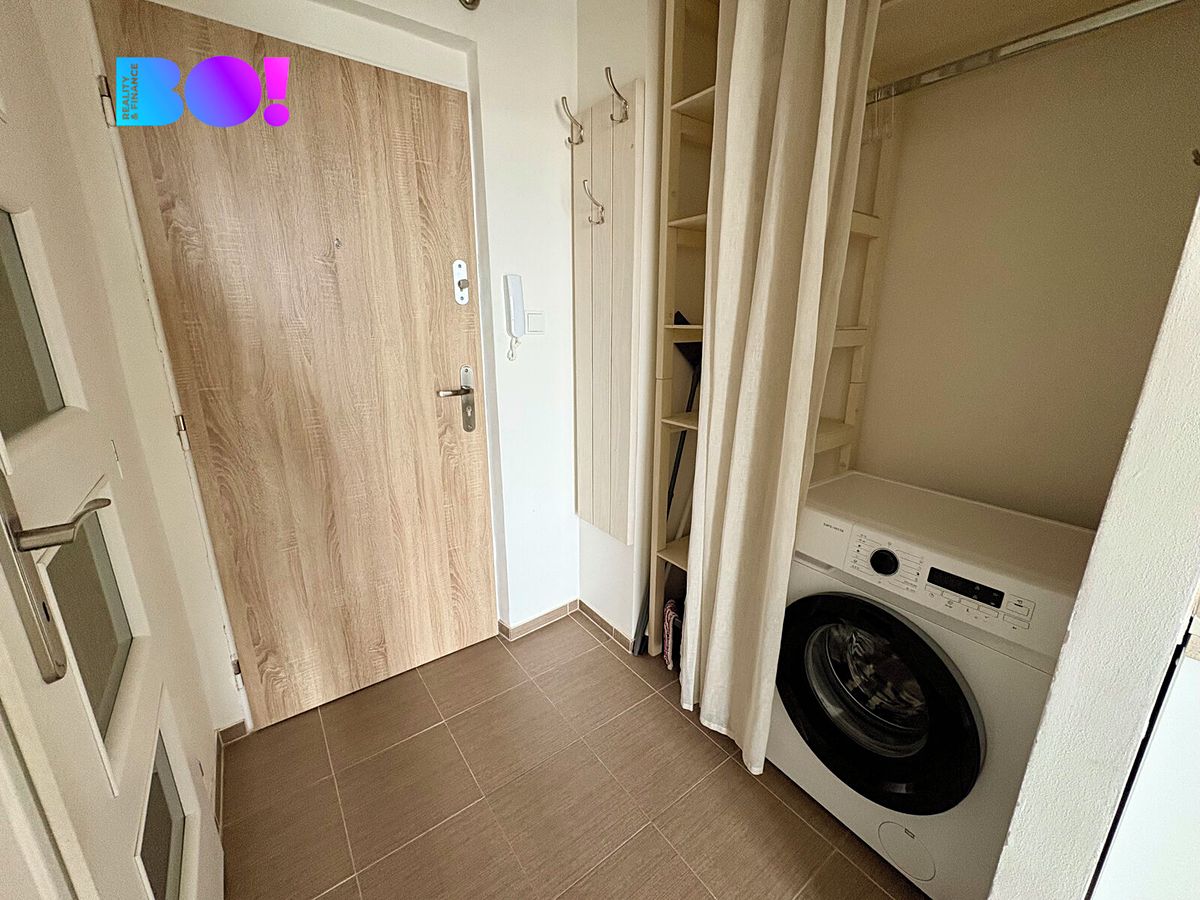 Pronájem bytu 1+kk 25 m² – fotografie 4