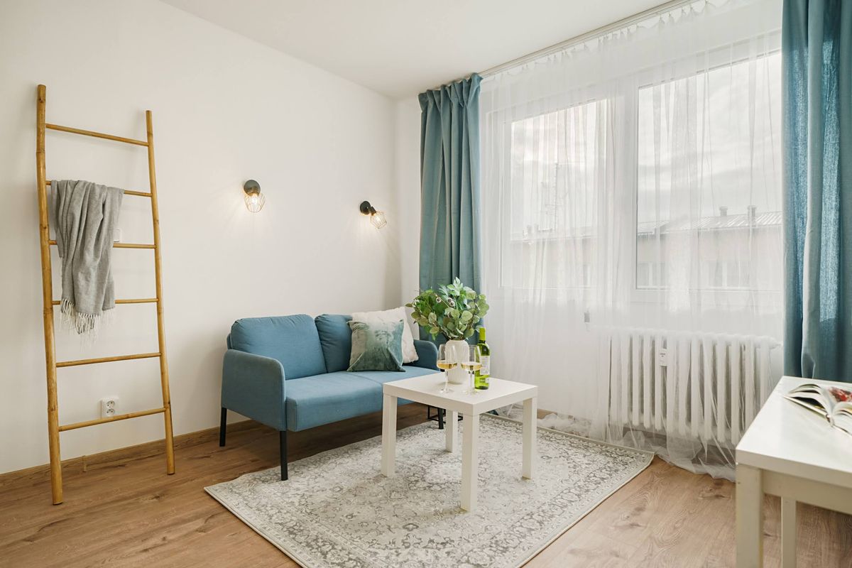Pronájem bytu 2+kk 35 m² – fotografie 3