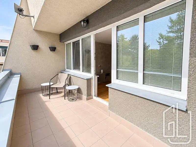 Pronájem bytu 3+1 95 m², Praha – náhled fotky 3