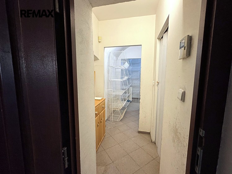 Pronájem komerčního prostoru, 58 m² (7 z 9)