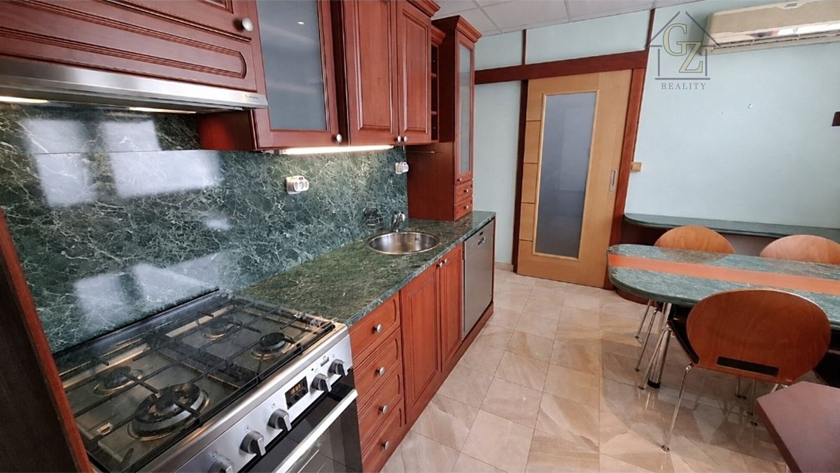 Prodej bytu 3+1 72 m²