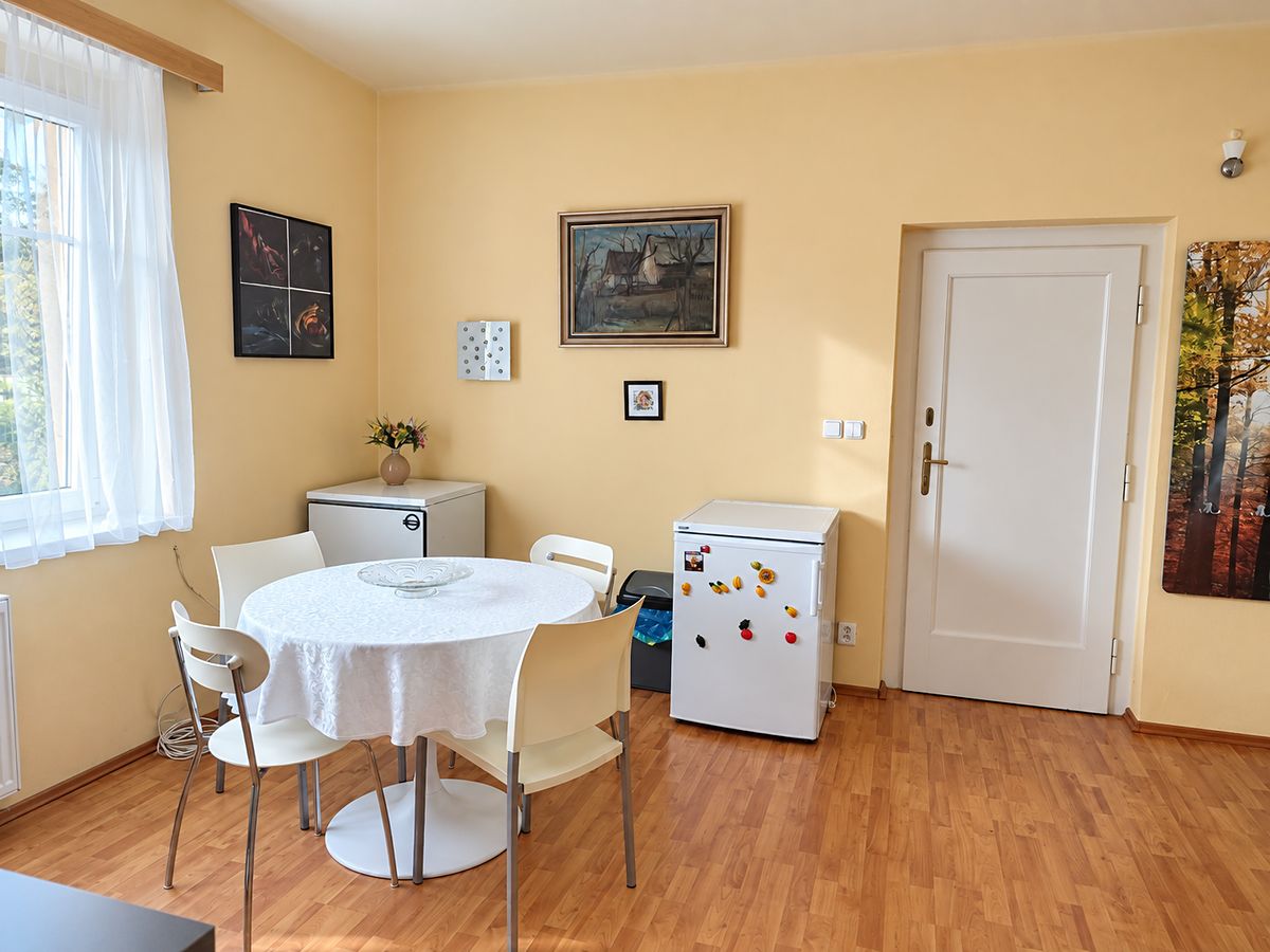 Pronájem bytu 2+kk 52 m² – fotografie 3