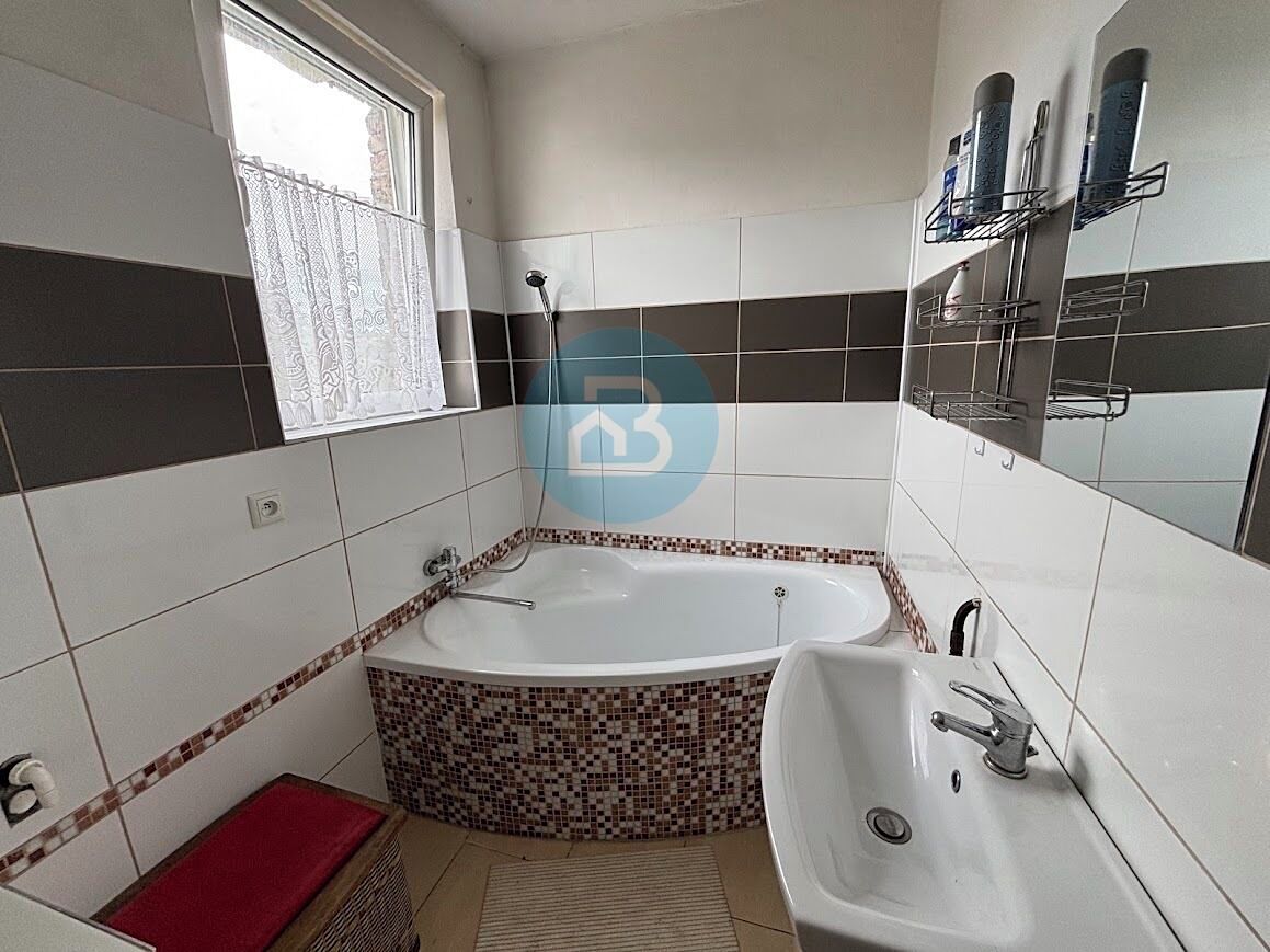 Pronájem bytu 1+1 30 m² – fotografie 3