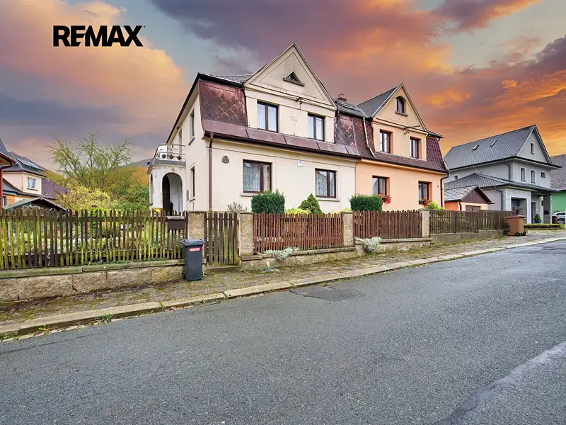 Prodej rodinného domu 160 m², pozemek 344 m², Aš – náhled fotky 1