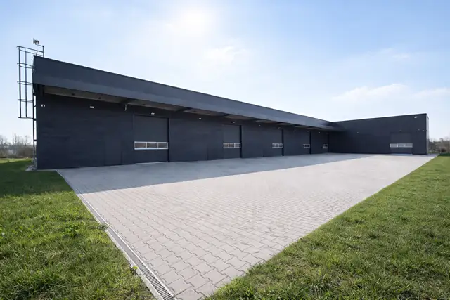 Pronájem skladového prostoru 921 m², Býkev – náhled fotky 2