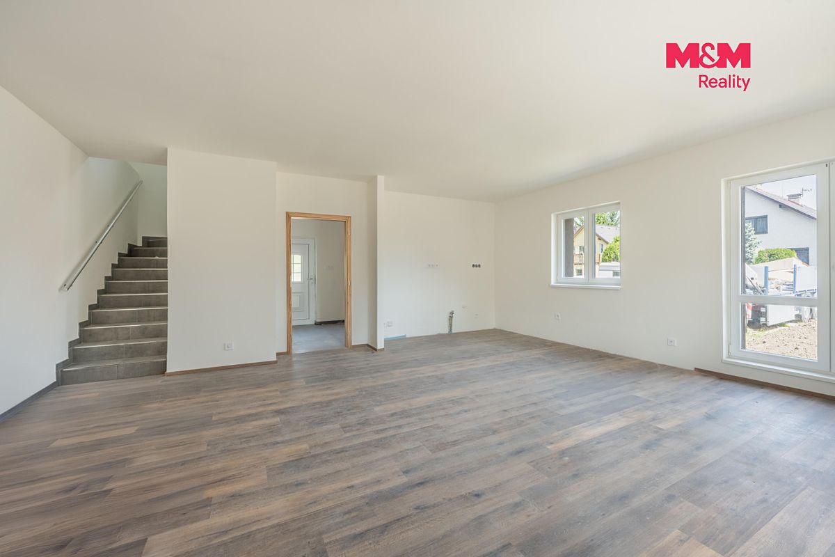 Prodej rodinného domu 97 m², pozemek 298 m² – fotografie 5