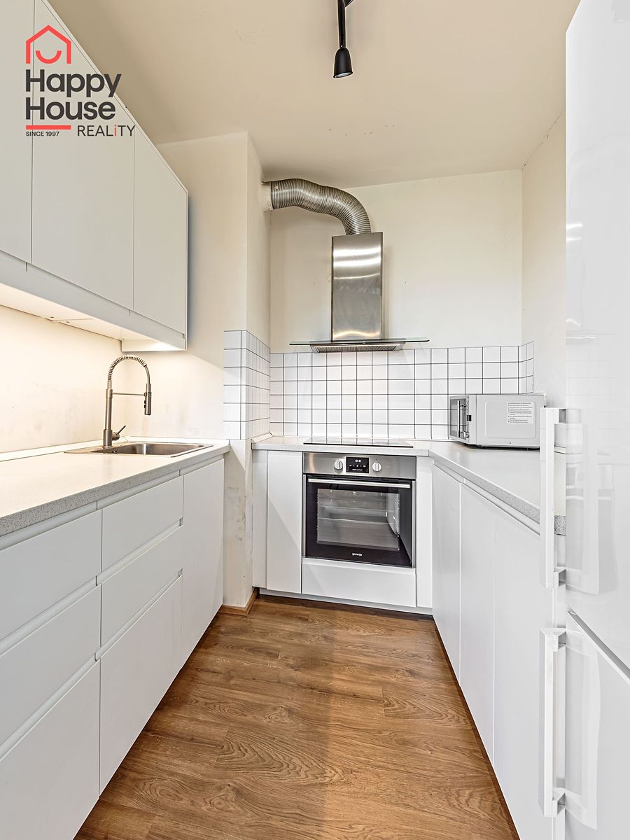 Pronájem bytu 2+kk 61 m² – fotografie 3