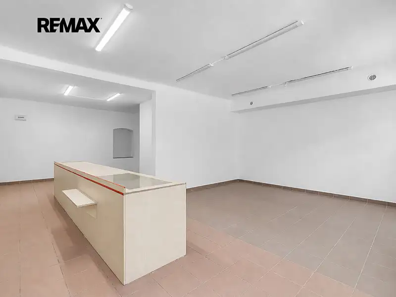 Pronájem obchodního prostoru 78 m², Hostinné – náhled fotky 3