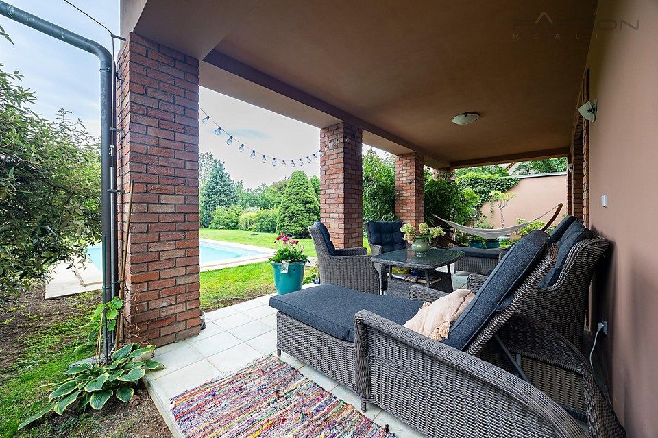 Prodej rodinného domu 287 m², pozemek 997 m² – fotografie 5