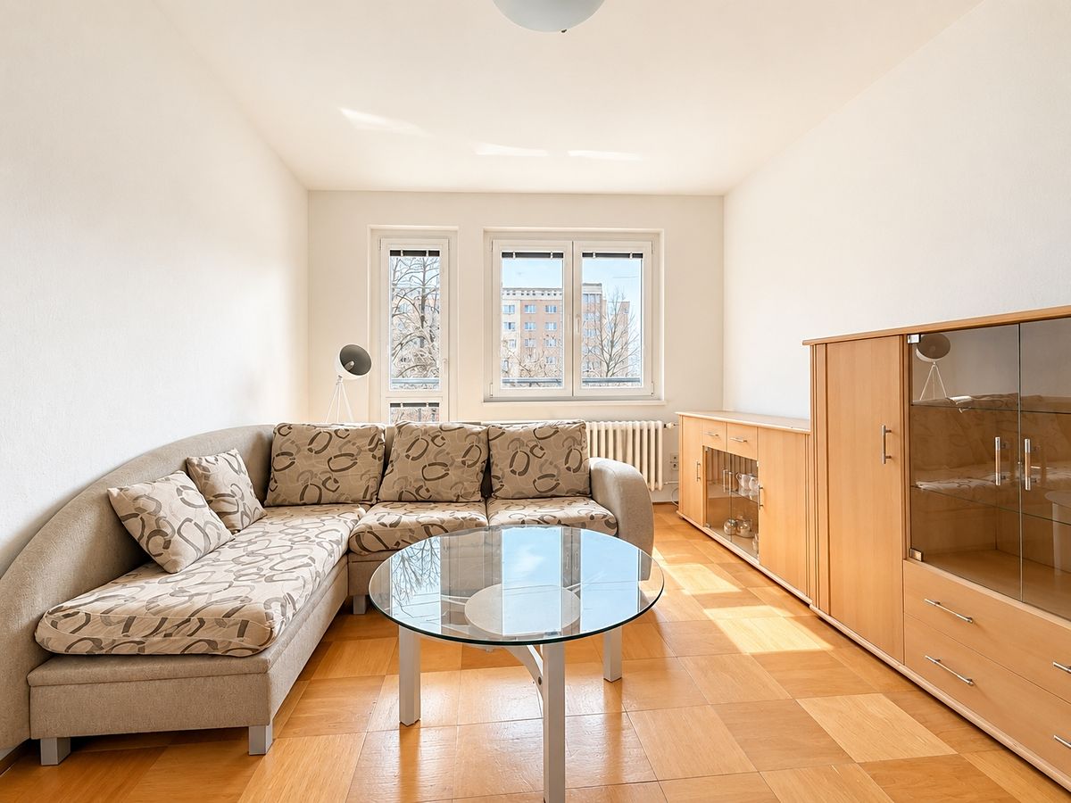 Pronájem bytu 3+1 68 m² – fotografie 2