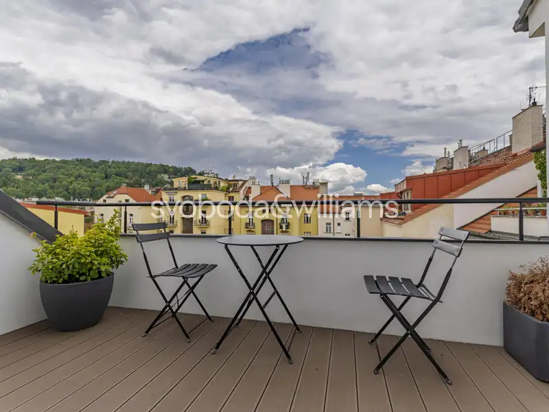 Prodej bytu 4+kk 139 m², Praha – náhled fotky 2