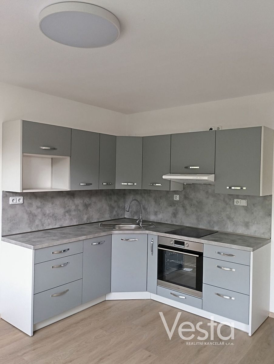 Pronájem bytu 1+1 35 m²