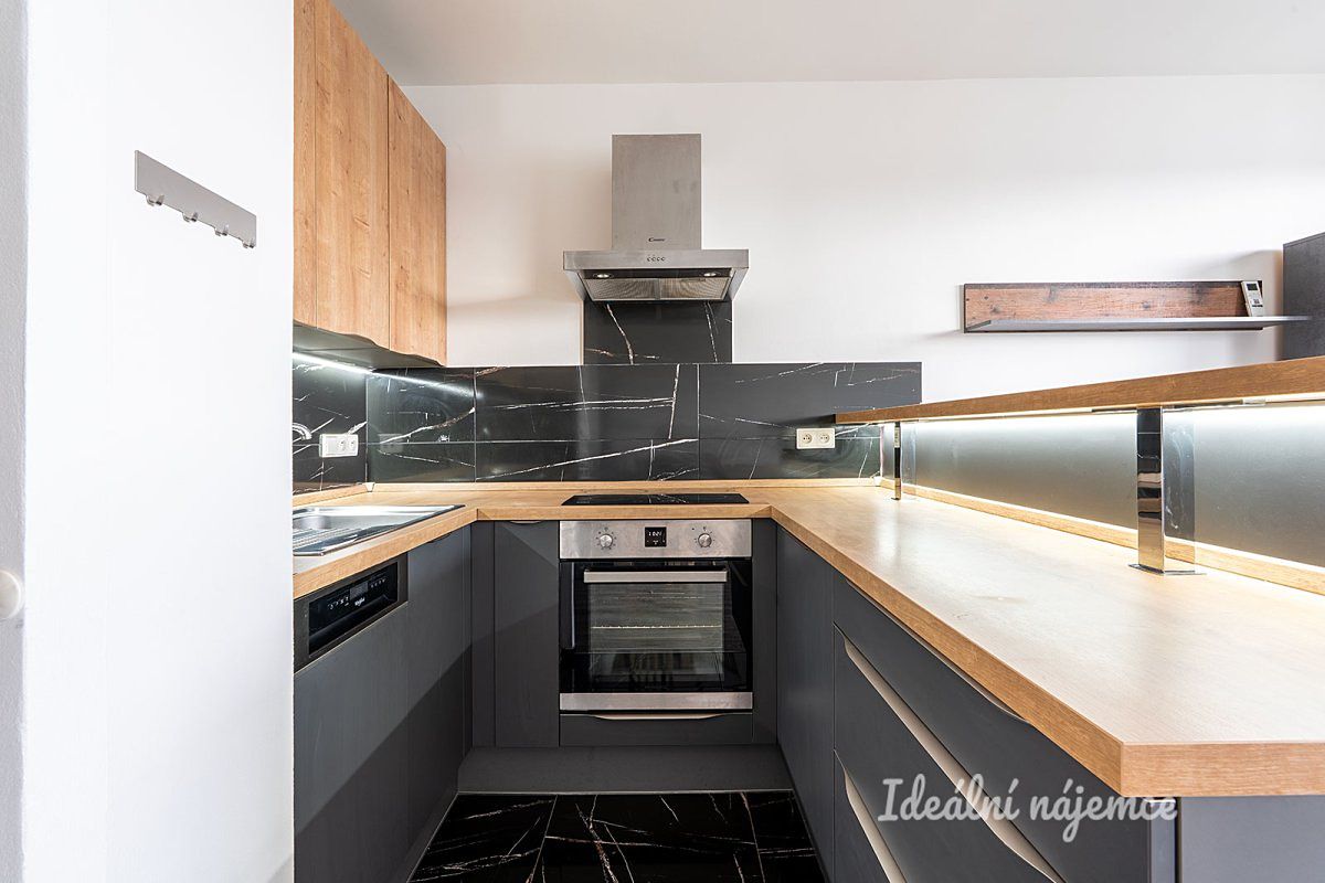 Pronájem bytu 2+kk 44 m² – fotografie 5