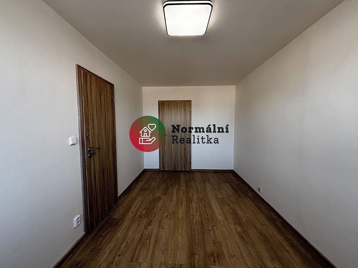 Pronájem bytu 2+kk 34 m² – fotografie 5