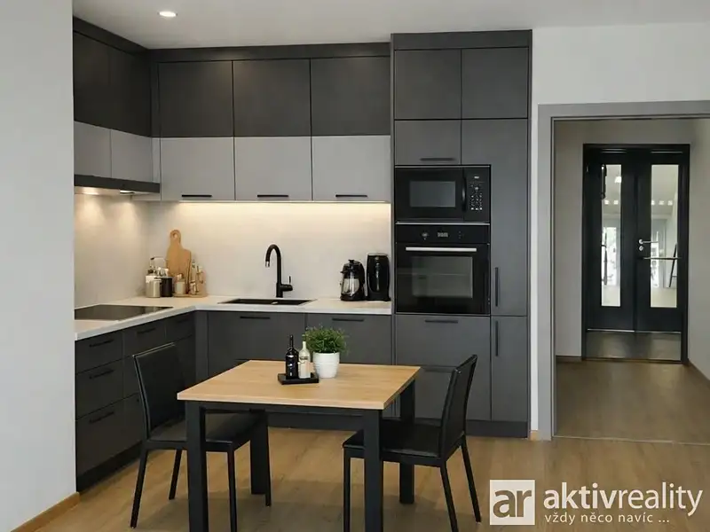 Prodej bytu 1+kk 29 m², Kladno – náhled fotky 3