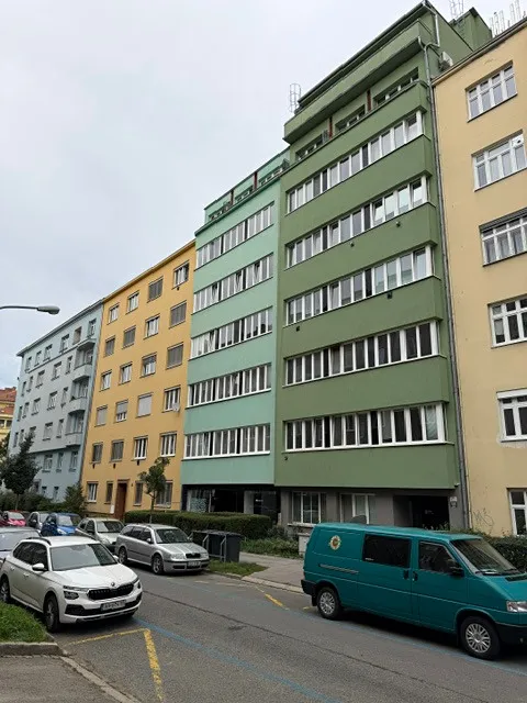 Pronájem bytu 1+kk 30 m²