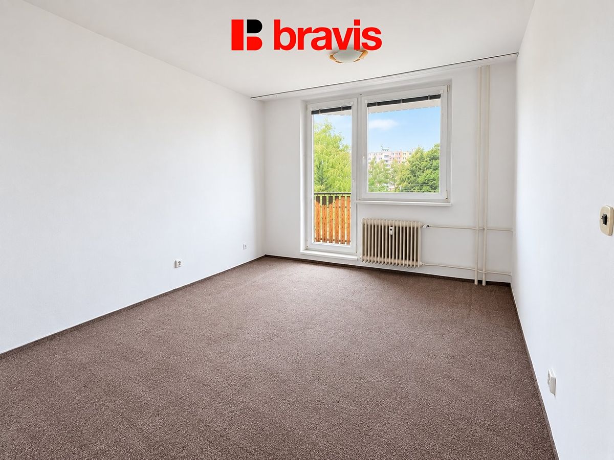 Pronájem bytu 1+1 32 m² – fotografie 3