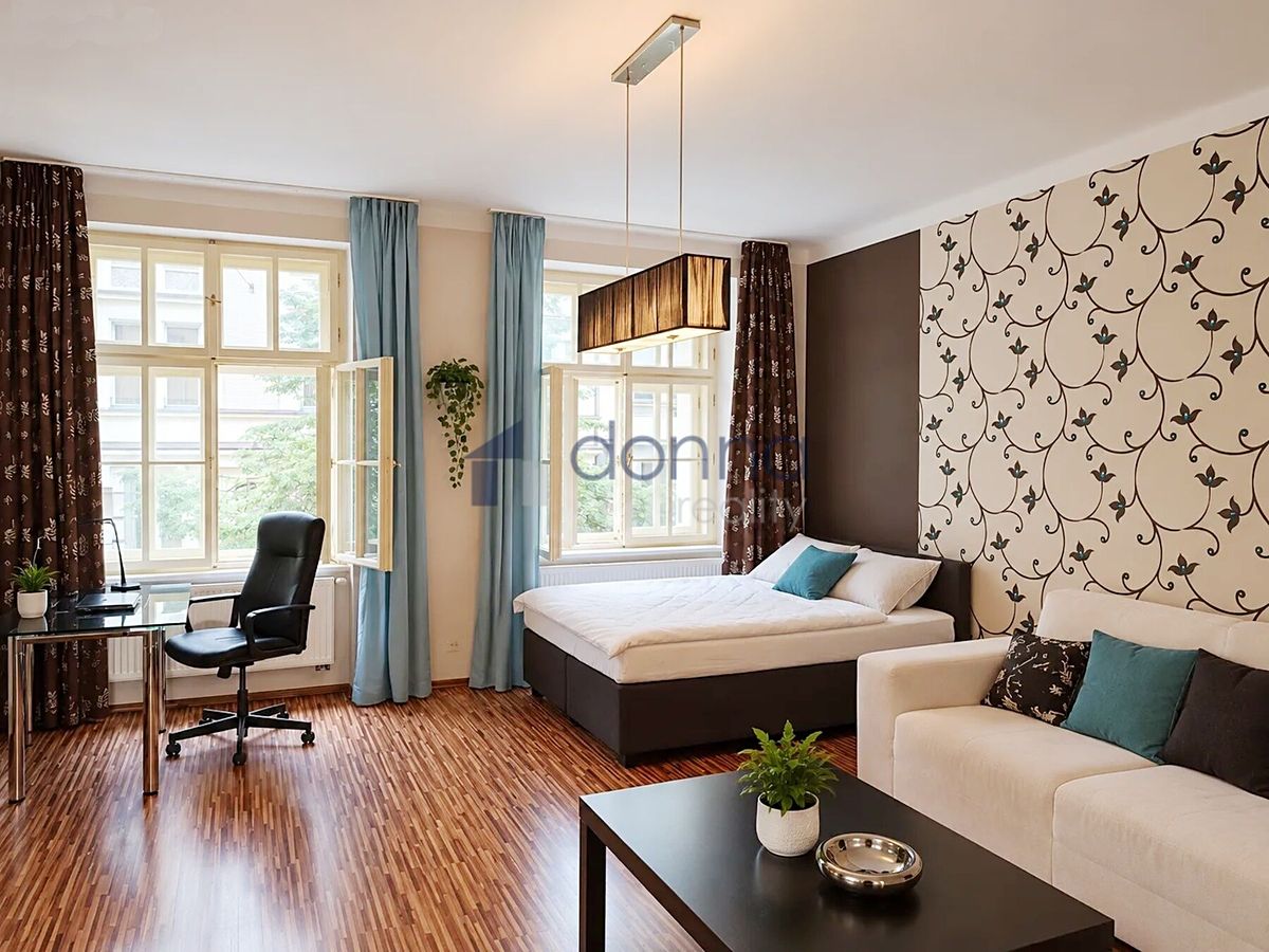 Pronájem bytu 4+kk 140 m²