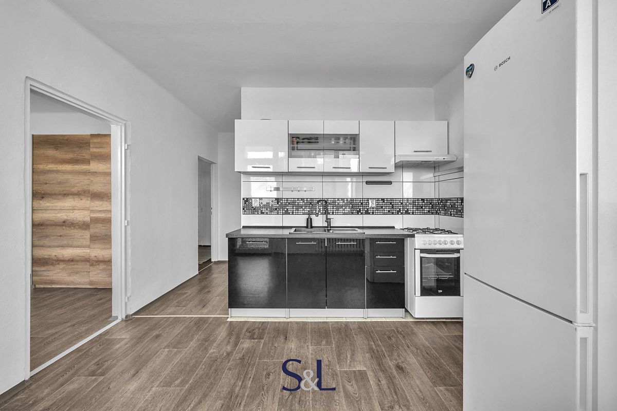 Pronájem bytu 2+1 58 m² – fotografie 4