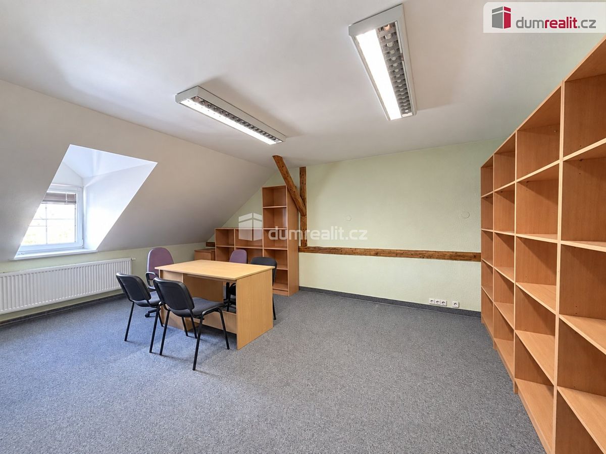 Pronájem komerční nemovitosti 70 m² – fotografie 2
