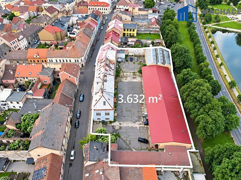 Prodej činžovního domu 2493 m², Duchcov – náhled fotky 1