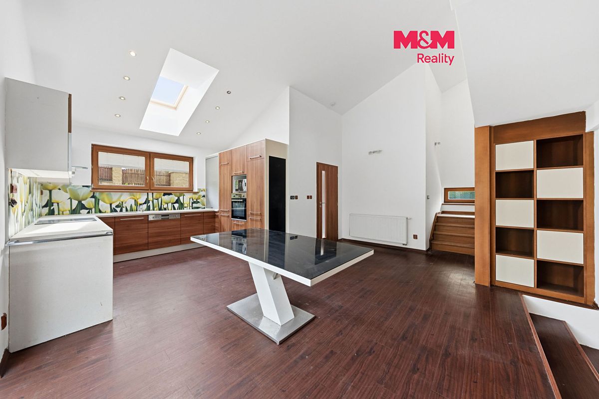 Prodej rodinného domu 121 m², pozemek 1271 m²