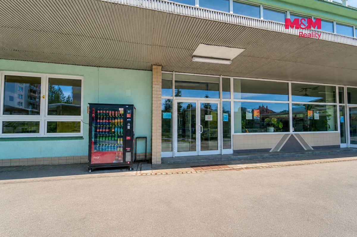 Pronájem obchodního prostoru 38 m² – fotografie 3