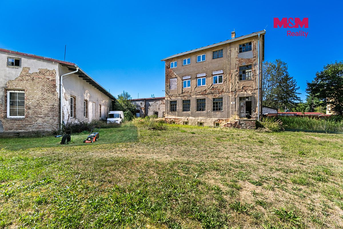 Prodej komerční nemovitosti 1300 m² – fotografie 4