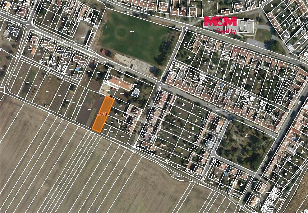 Prodej pole 911 m²