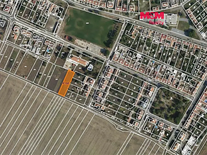 Prodej pole 911 m², Starovičky – náhled fotky 1