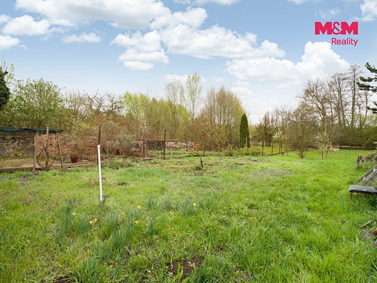 Prodej pozemku, 1 050 m² (4 z 8)