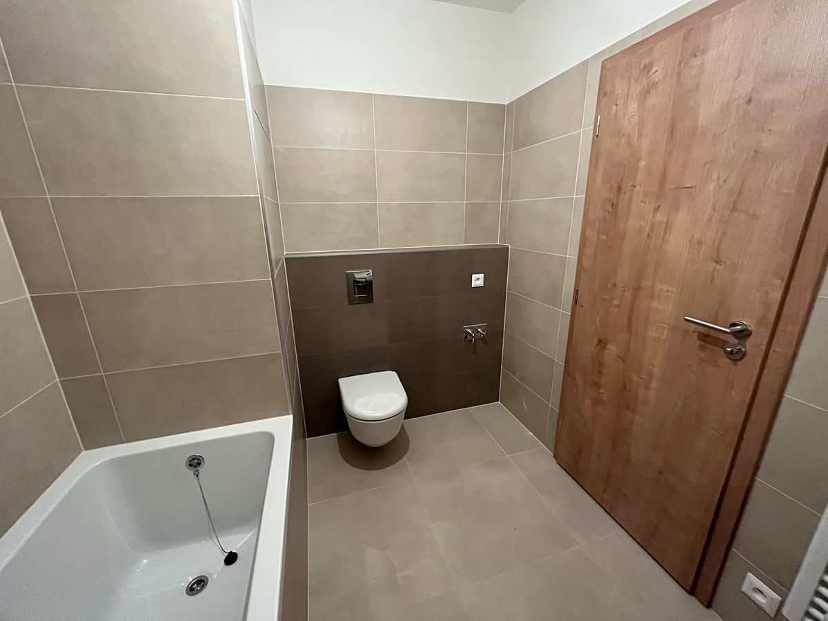 Pronájem bytu 2+kk 60 m² – fotografie 4