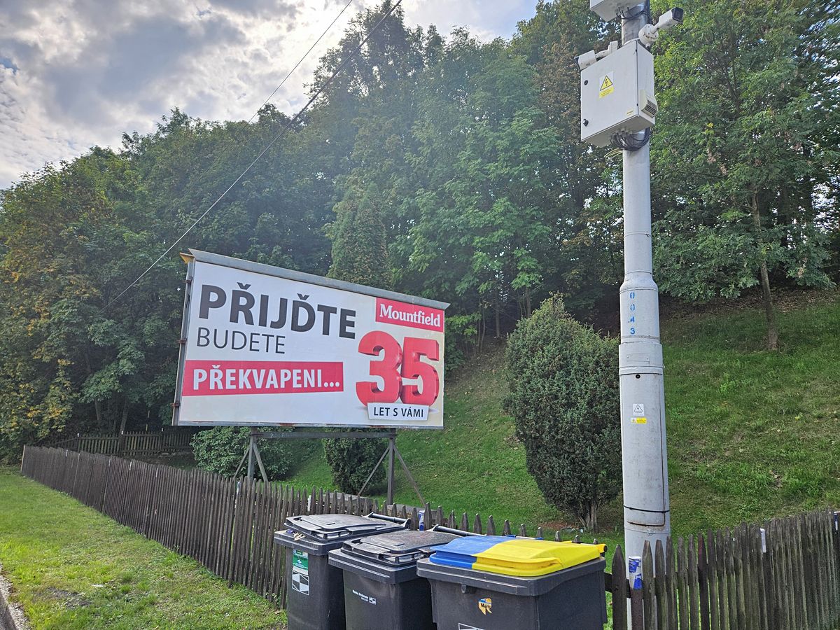 Prodej stavebního pozemku 1017 m² – fotografie 2