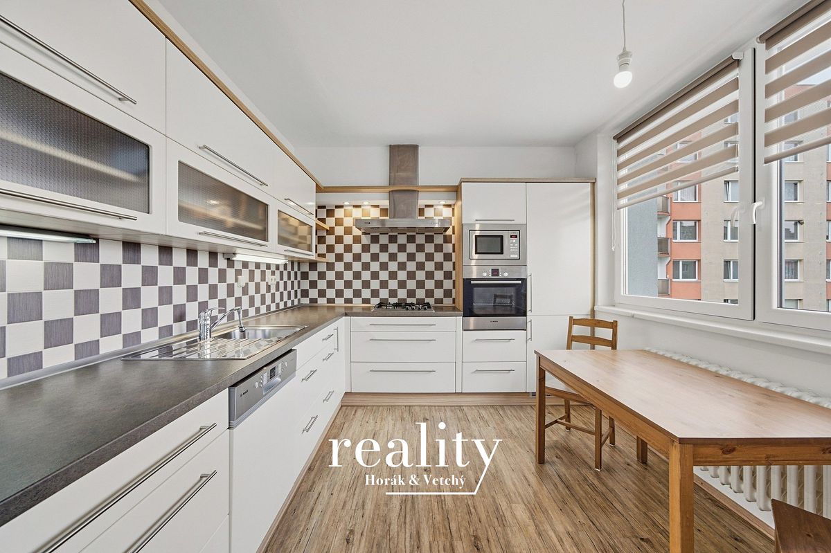 Pronájem bytu 3+1 71 m² – fotografie 4