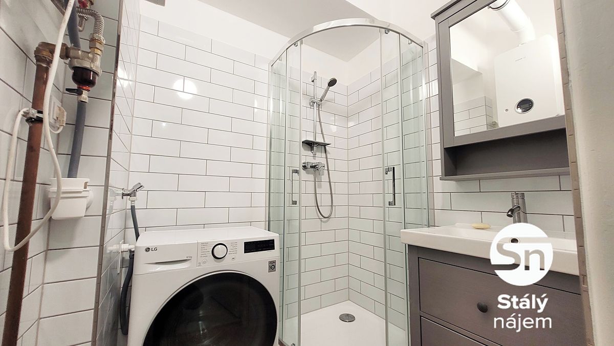 Pronájem bytu 2+kk 45 m² – fotografie 3