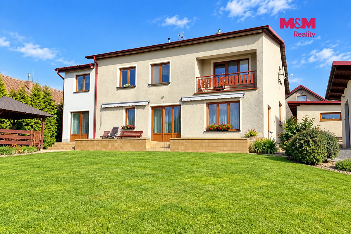 Pronájem rodinného domu 110 m², pozemek 514 m² – fotografie 2