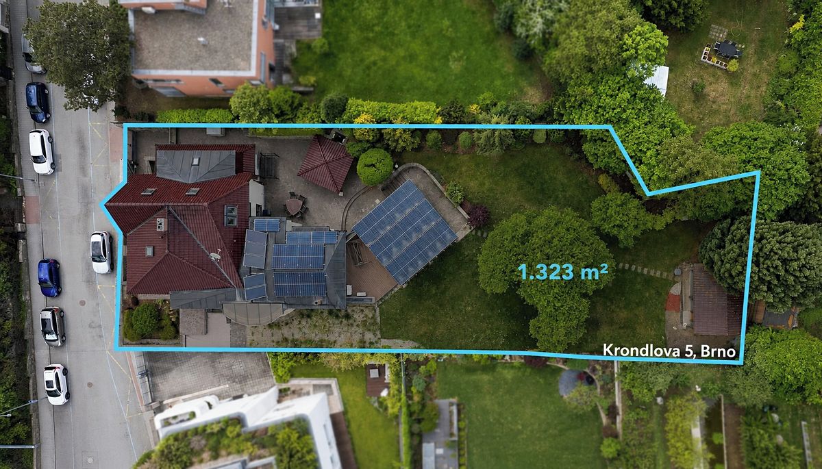 Prodej vily 713 m², pozemek 1323 m² – fotografie 2
