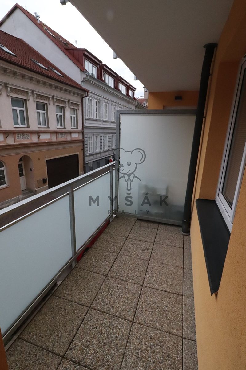 Pronájem bytu 2+kk 50 m² – fotografie 4