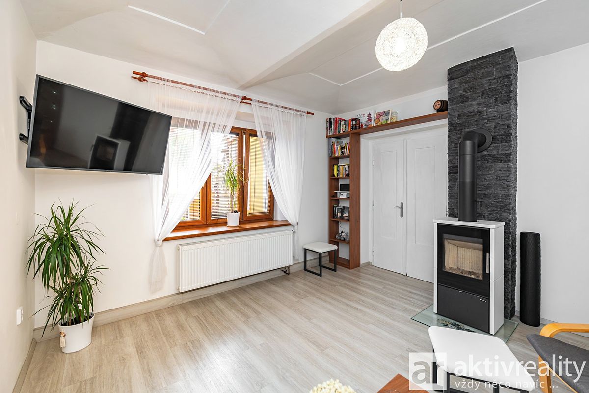 Prodej rodinného domu 132 m², pozemek 415 m² – fotografie 4