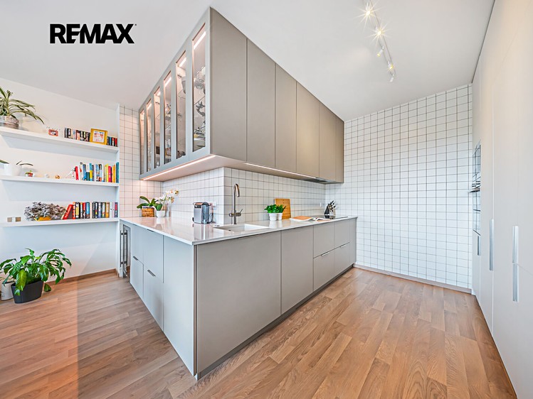 Квартира 4+kk на продаж, 105 м² (7 з 36)