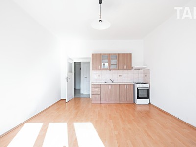 Wohnung 1+kk zum Kauf, 36 m² (2 von 10)