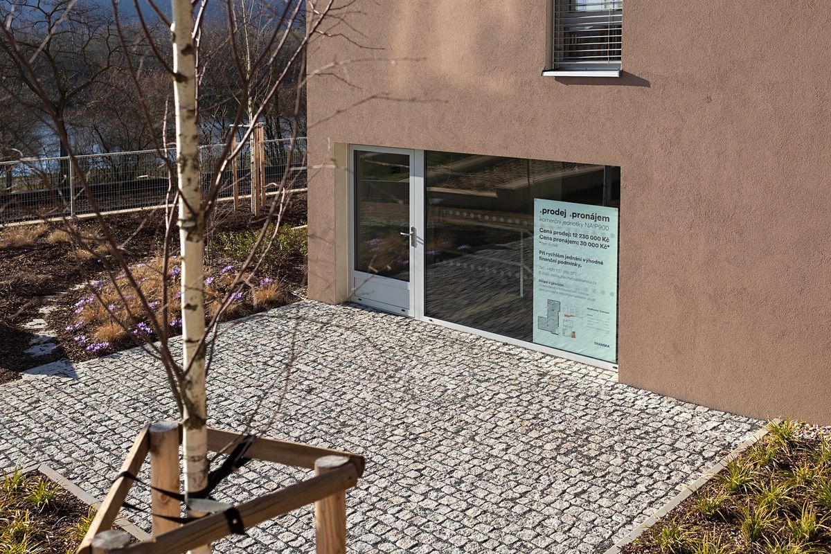 Prodej obchodního prostoru 135 m² – fotografie 2