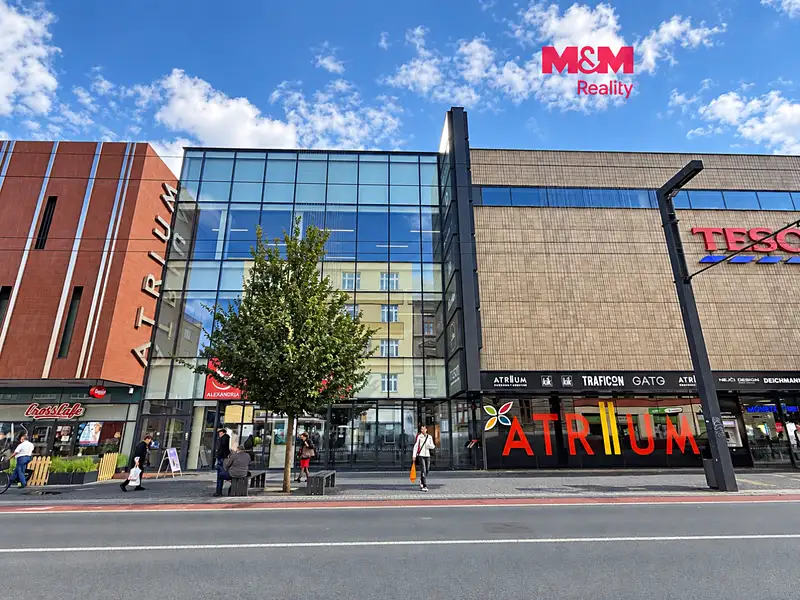 Pronájem obchodního prostoru 119 m², Hradec Králové – náhled fotky 1