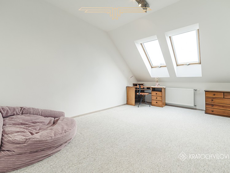 Квартира 4+1 на продаж, 122 м² (27 з 48)